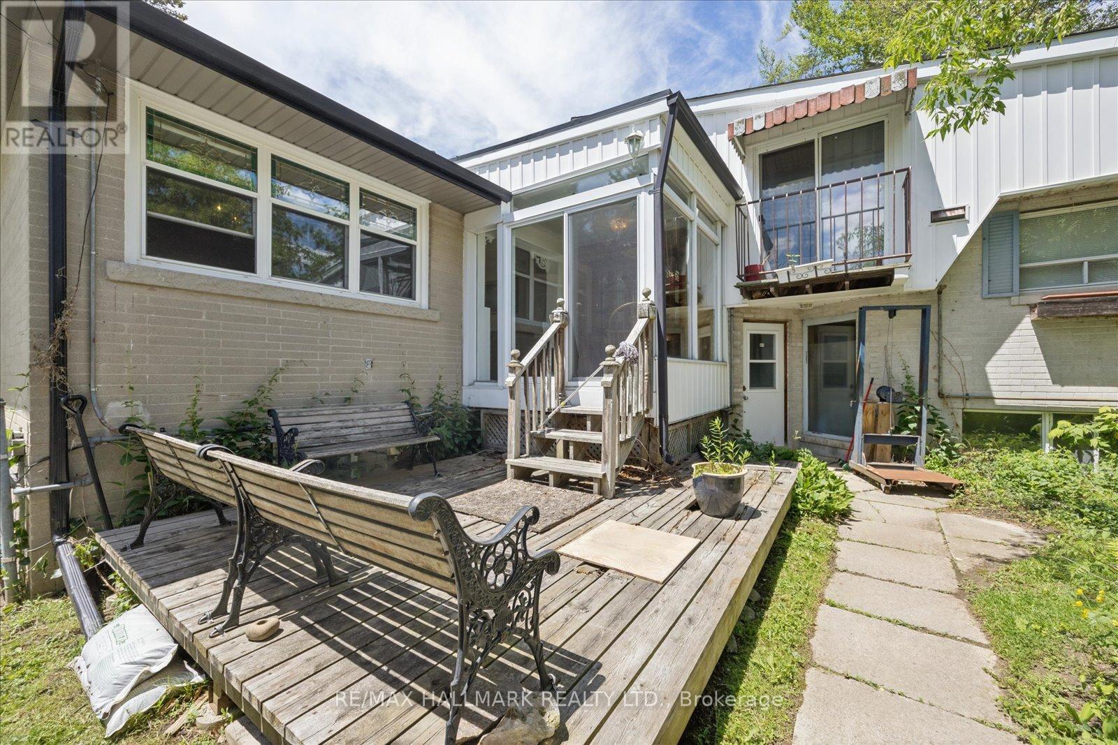 23 Larwood Boulevard, Toronto, Ontario  M1M 2M6 - Photo 40 - E13449864