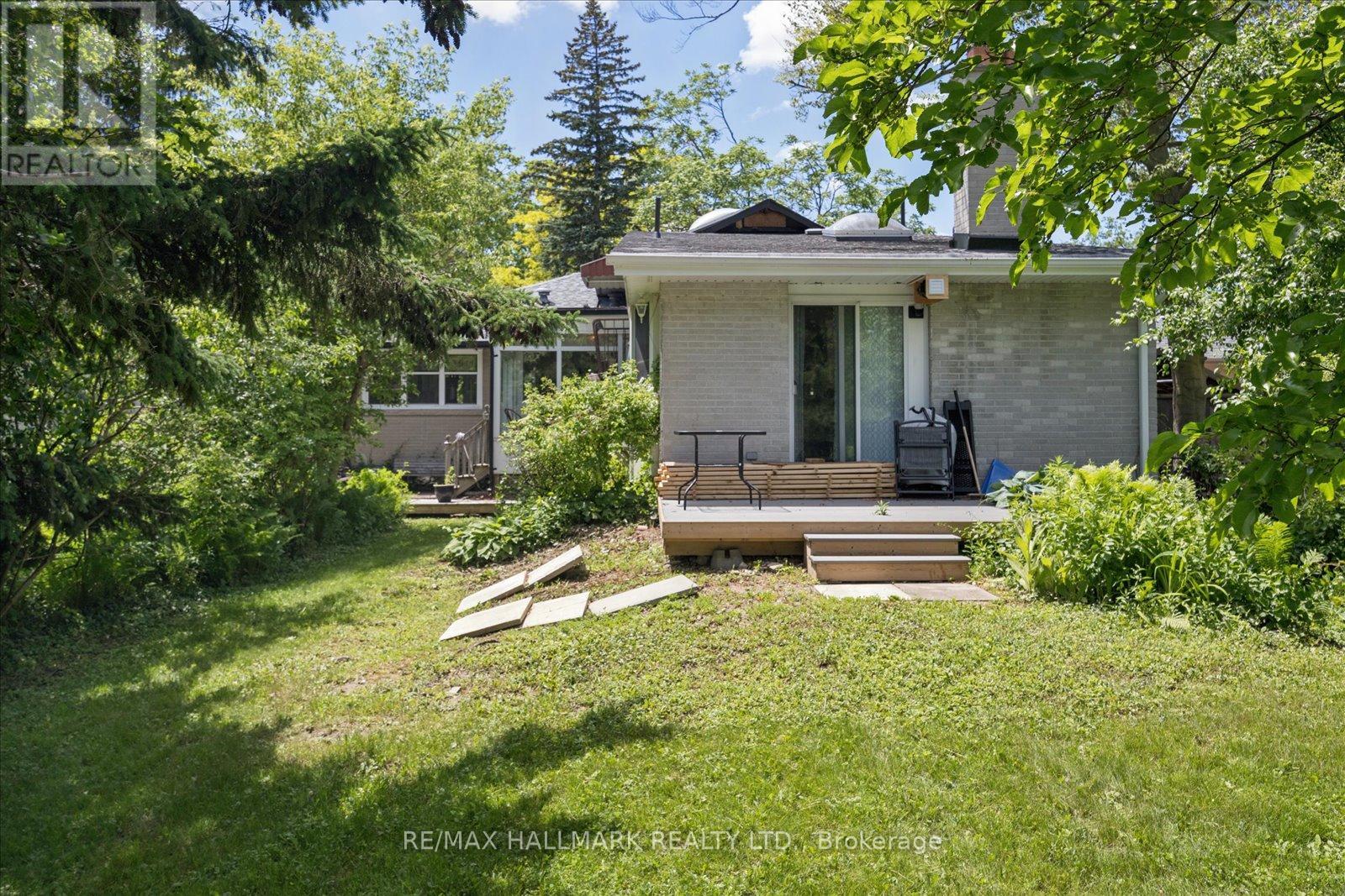 23 Larwood Boulevard, Toronto, Ontario  M1M 2M6 - Photo 43 - E13449864