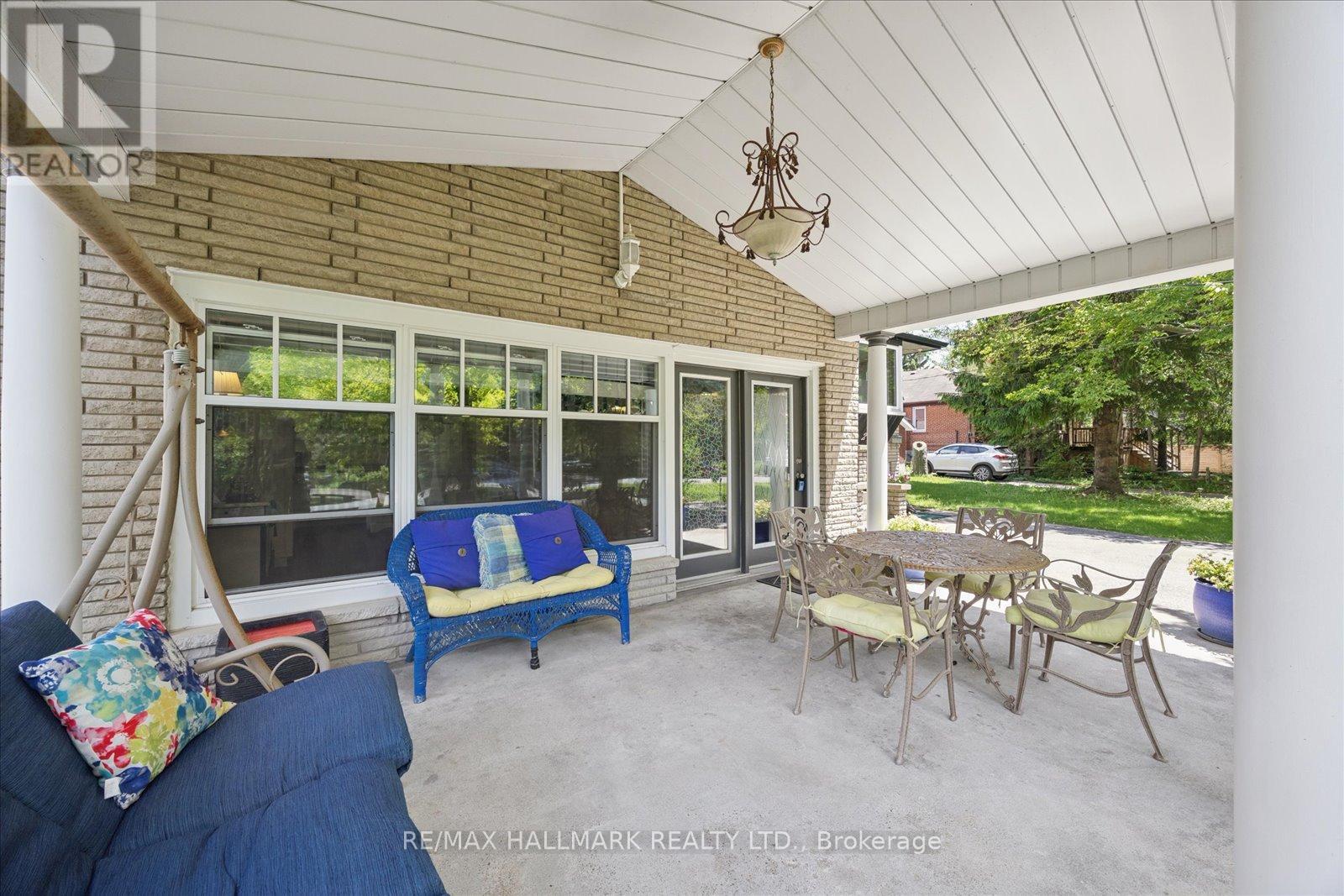 23 Larwood Boulevard, Toronto, Ontario  M1M 2M6 - Photo 5 - E13449864