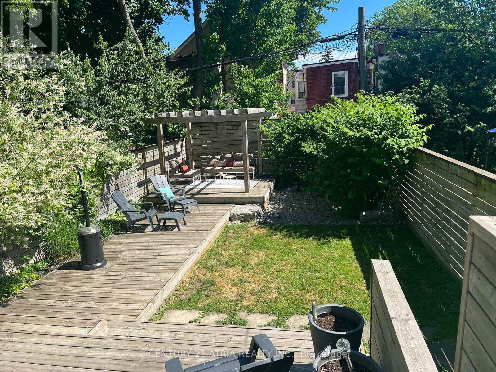 109 Simpson Avenue, Toronto, Ontario  M4K 1A1 - Photo 15 - E13449936