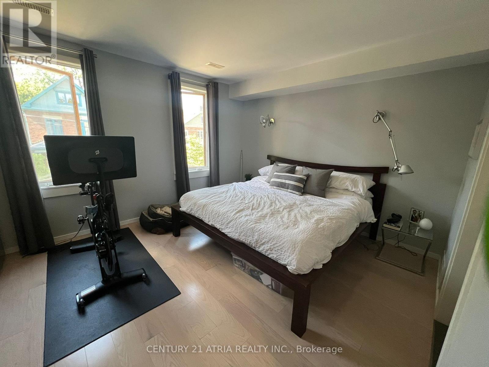 109 Simpson Avenue, Toronto, Ontario  M4K 1A1 - Photo 9 - E13449936