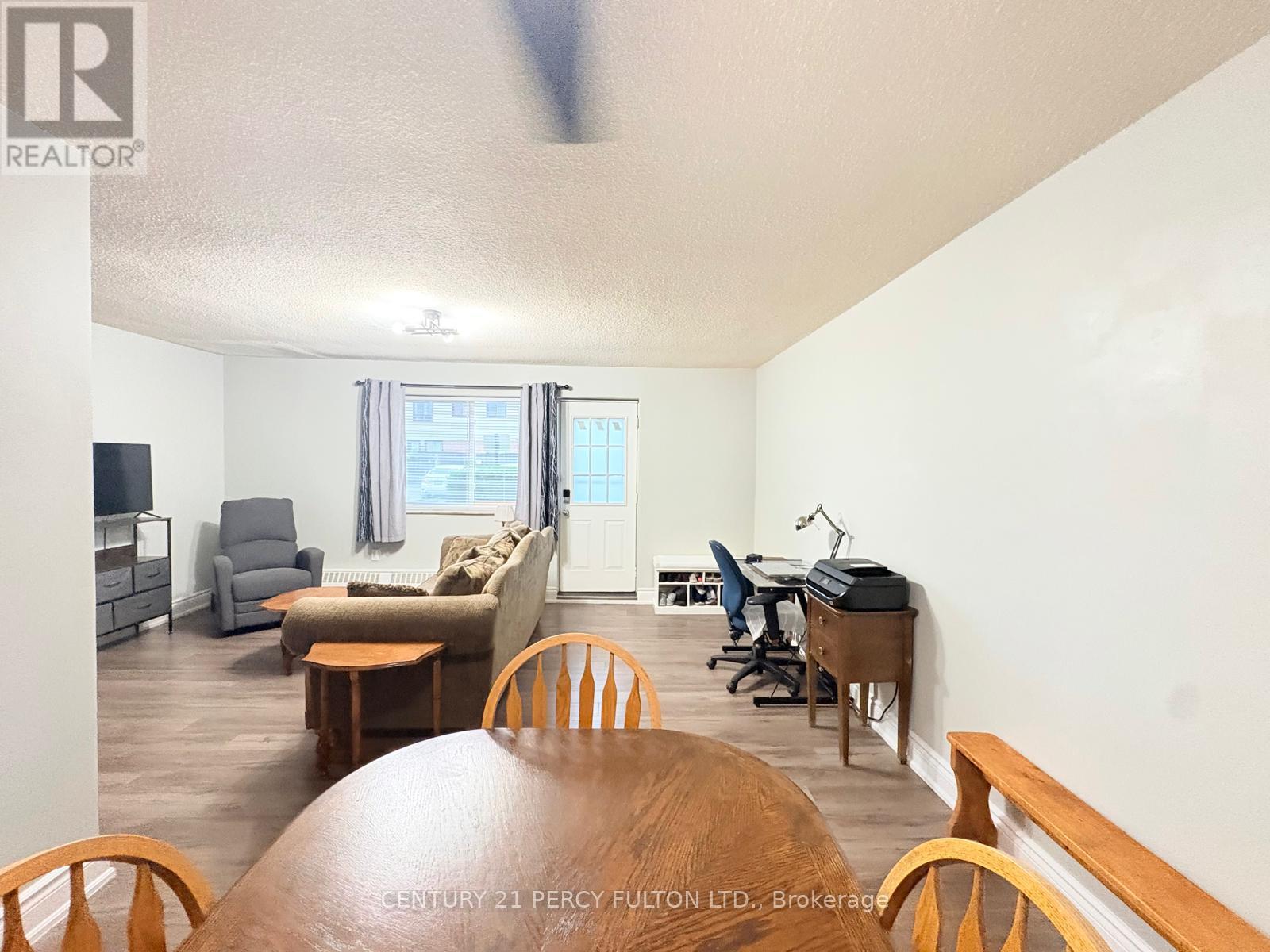 106 - 936 Glen Street, Oshawa, Ontario  L1J 5Z7 - Photo 2 - E13449954