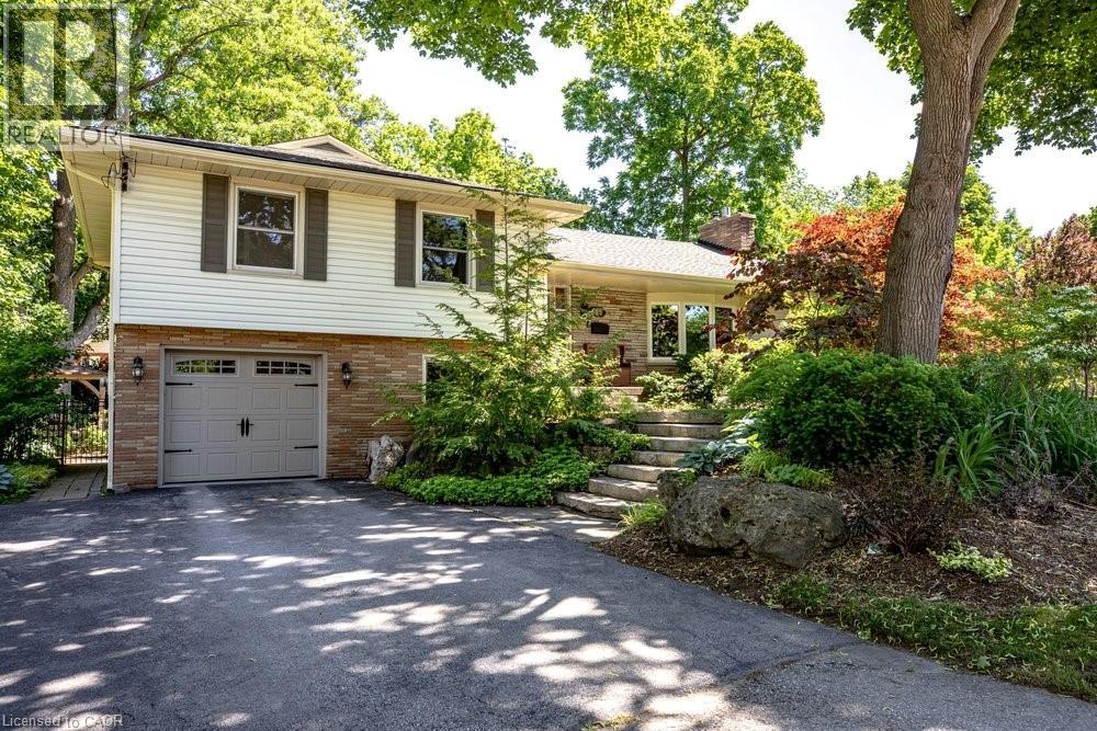 589 Sharalin Court, Burlington, Ontario  L7T 2N7 - Photo 2 - 40840100