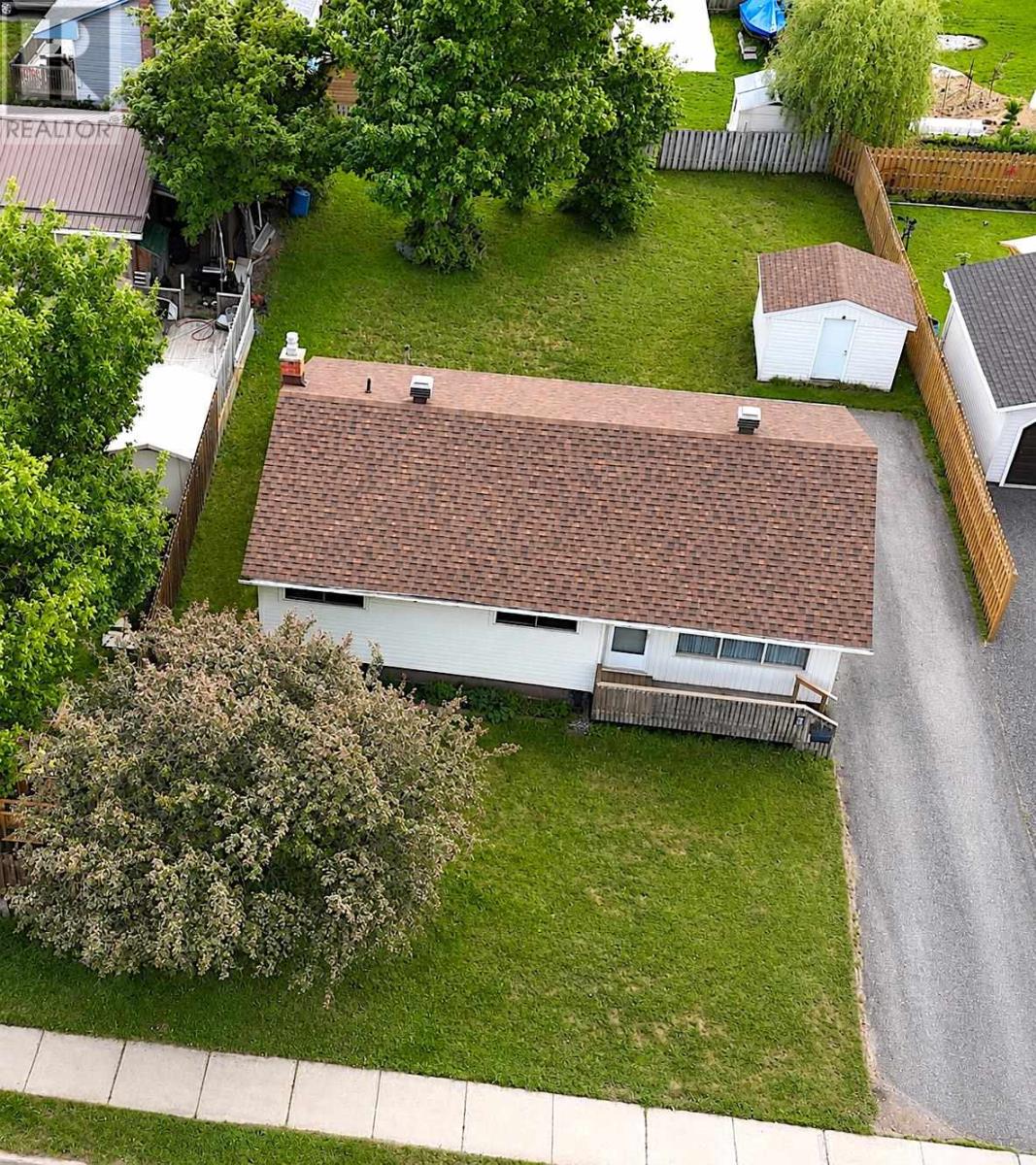 15 Northern Ave W, Sault Ste. Marie, Ontario P6C 3E2 - Photo 2 - SM261446