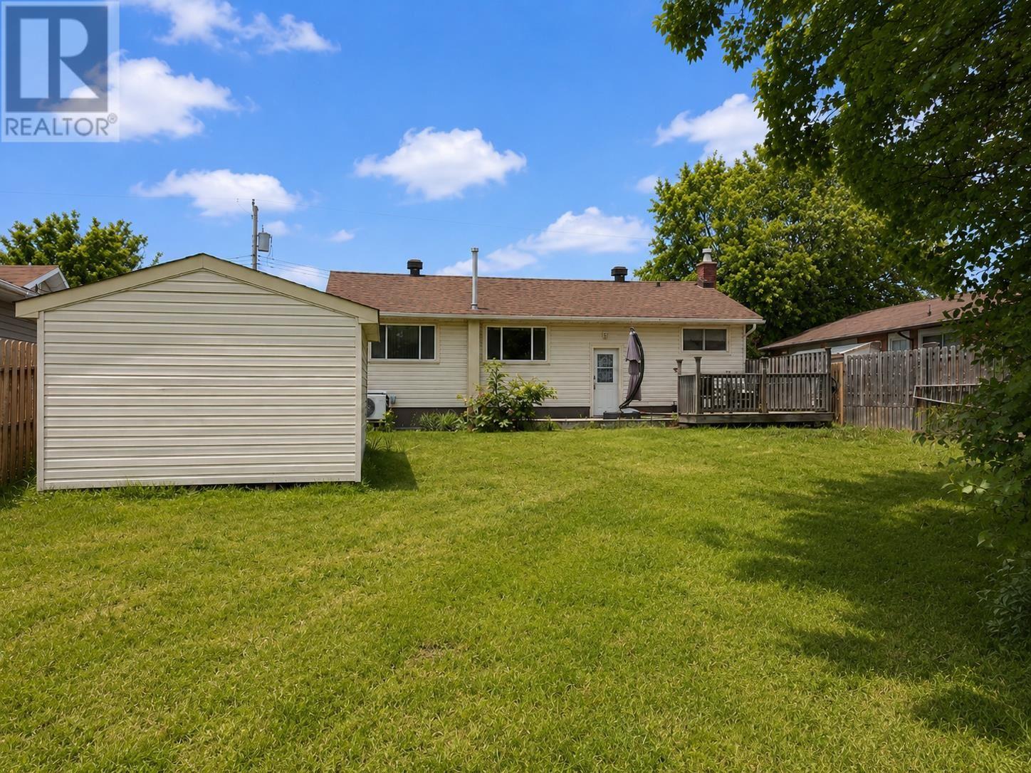 15 Northern Ave W, Sault Ste. Marie, Ontario P6C 3E2 - Photo 9 - SM261446