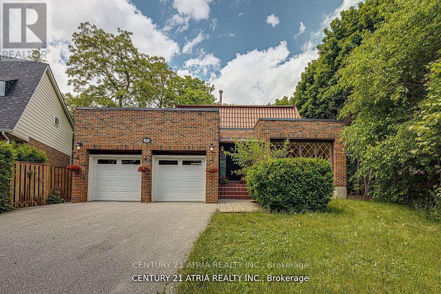 18 Hester Court, Markham, Ontario  L3T 3K5 - Photo 1 - N13449586
