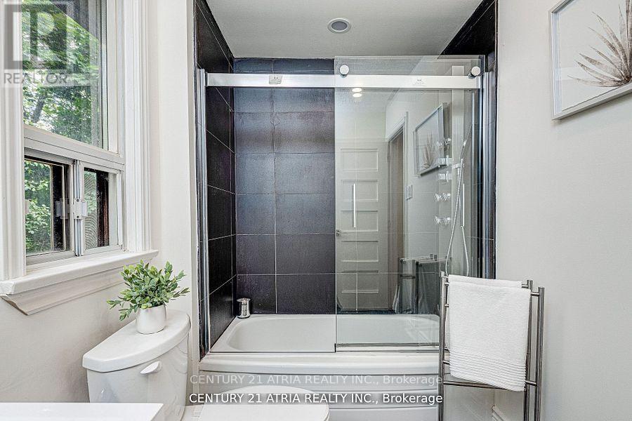 18 Hester Court, Markham, Ontario  L3T 3K5 - Photo 16 - N13449586