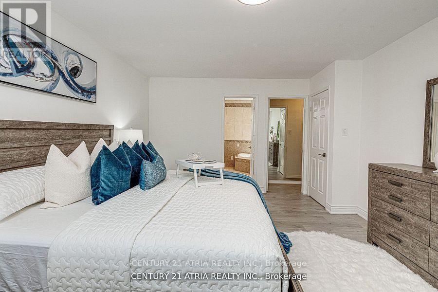18 Hester Court, Markham, Ontario  L3T 3K5 - Photo 18 - N13449586