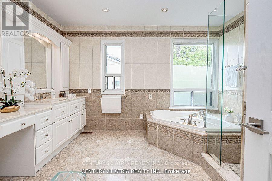 18 Hester Court, Markham, Ontario  L3T 3K5 - Photo 19 - N13449586