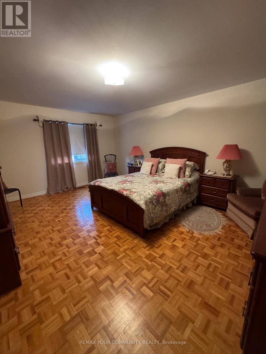 129 Colombo Crescent, Vaughan, Ontario  L6A 2T9 - Photo 10 - N13449634