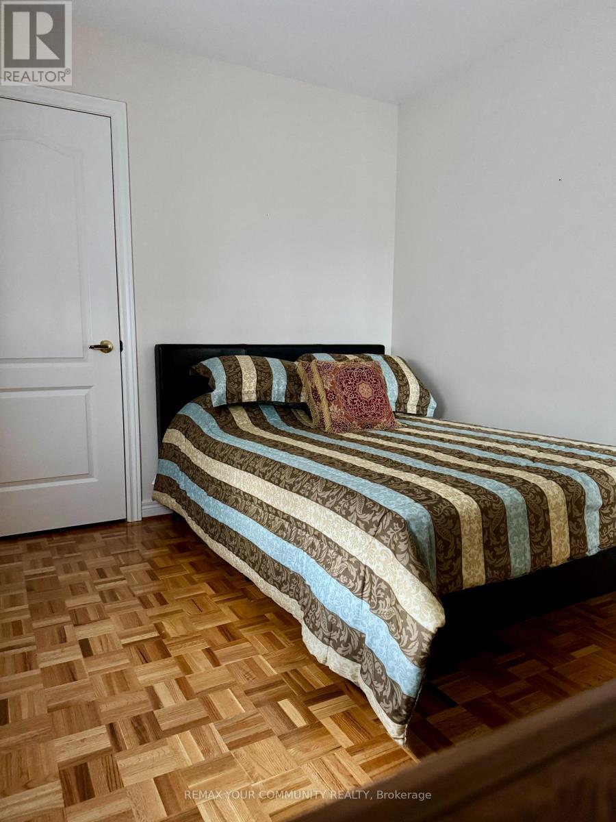 129 Colombo Crescent, Vaughan, Ontario  L6A 2T9 - Photo 11 - N13449634