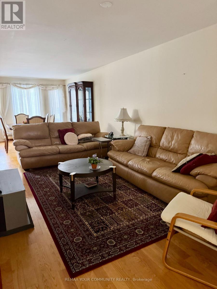 129 Colombo Crescent, Vaughan, Ontario  L6A 2T9 - Photo 6 - N13449634