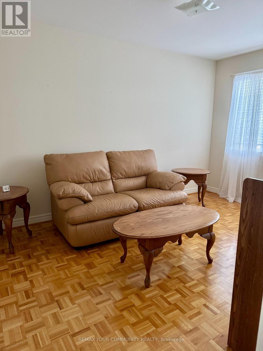 129 Colombo Crescent, Vaughan, Ontario  L6A 2T9 - Photo 8 - N13449634