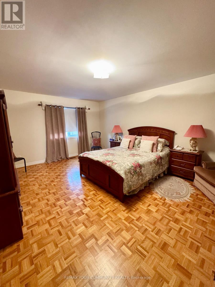 129 Colombo Crescent, Vaughan, Ontario  L6A 2T9 - Photo 9 - N13449634