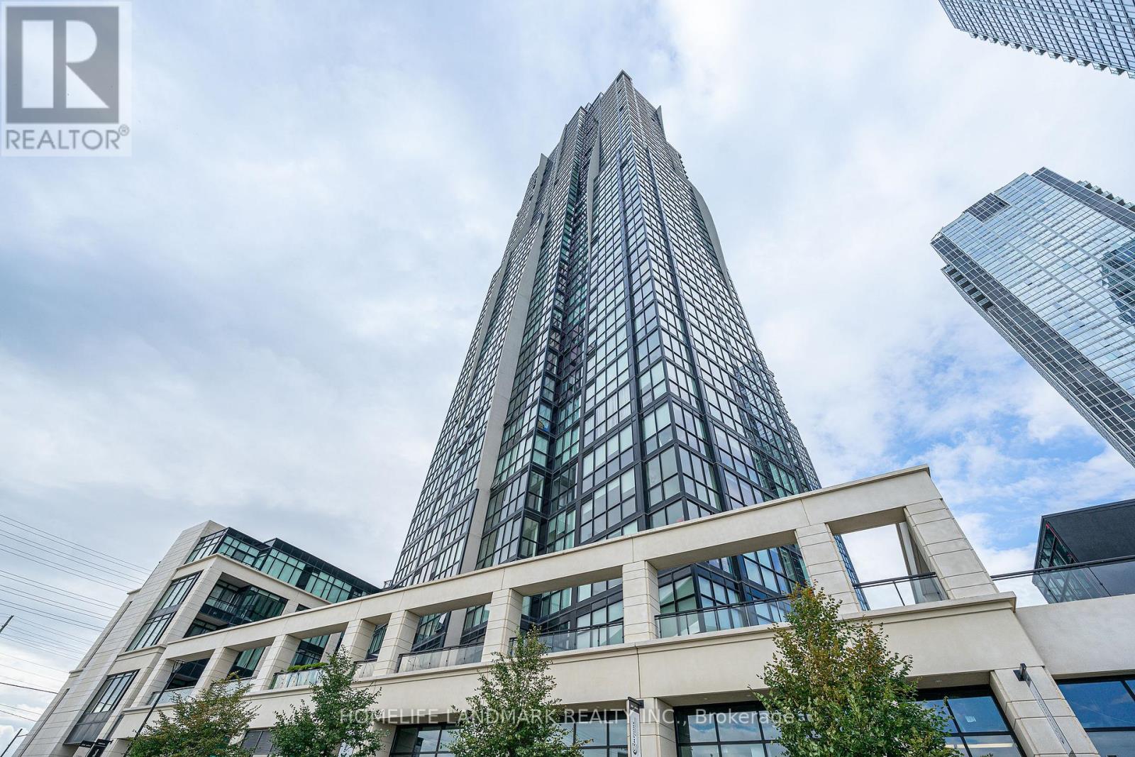 2706 - 2900 HIGHWAY 7, Vaughan, Ontario