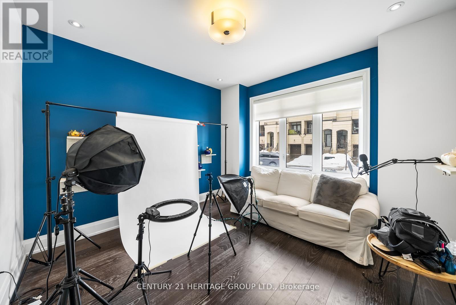 210 Arianna Crescent, Vaughan, Ontario L6A 4Z9 - Photo 10 - N13449674