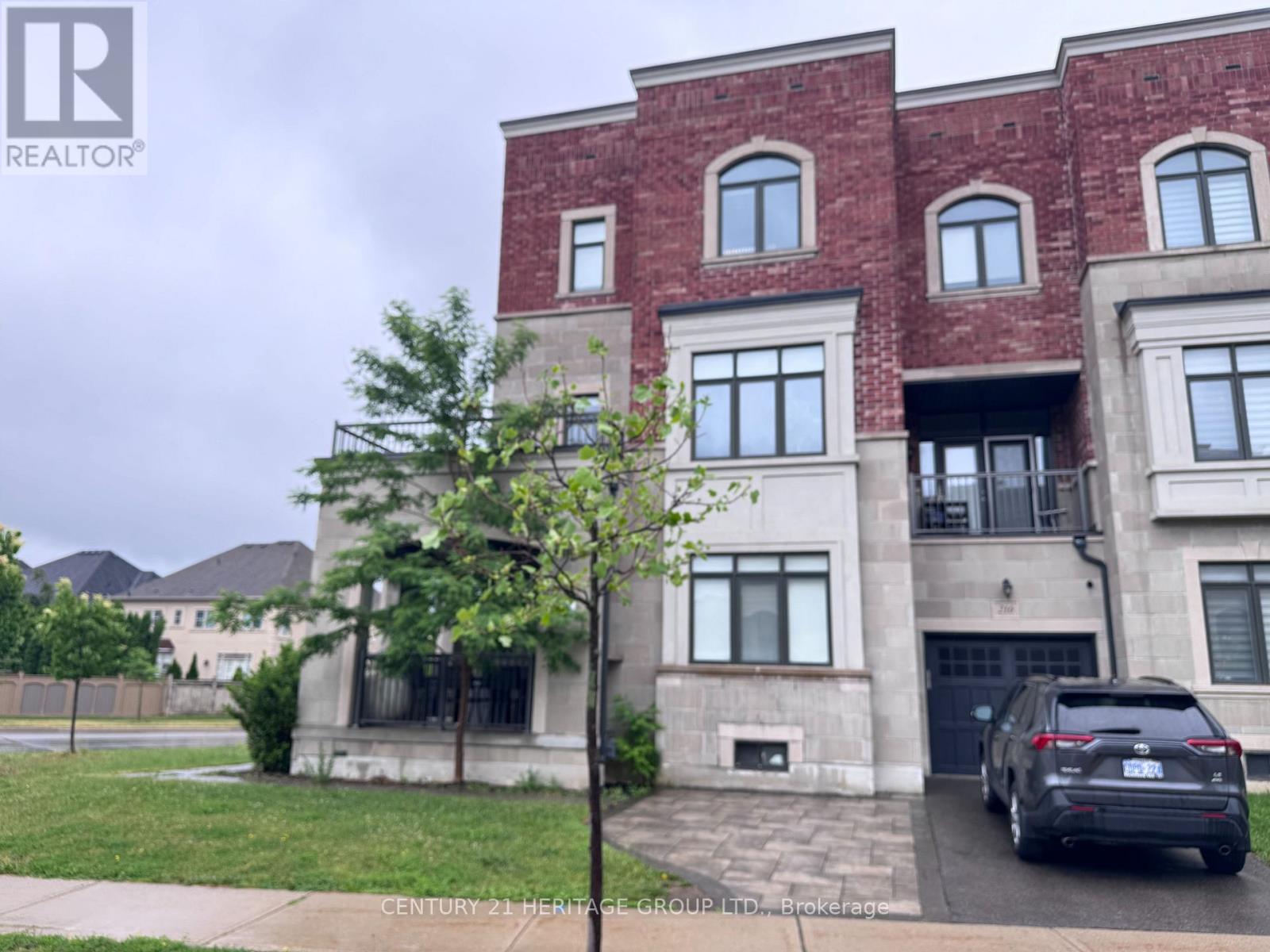 210 Arianna Crescent, Vaughan, Ontario L6A 4Z9 - Photo 2 - N13449674