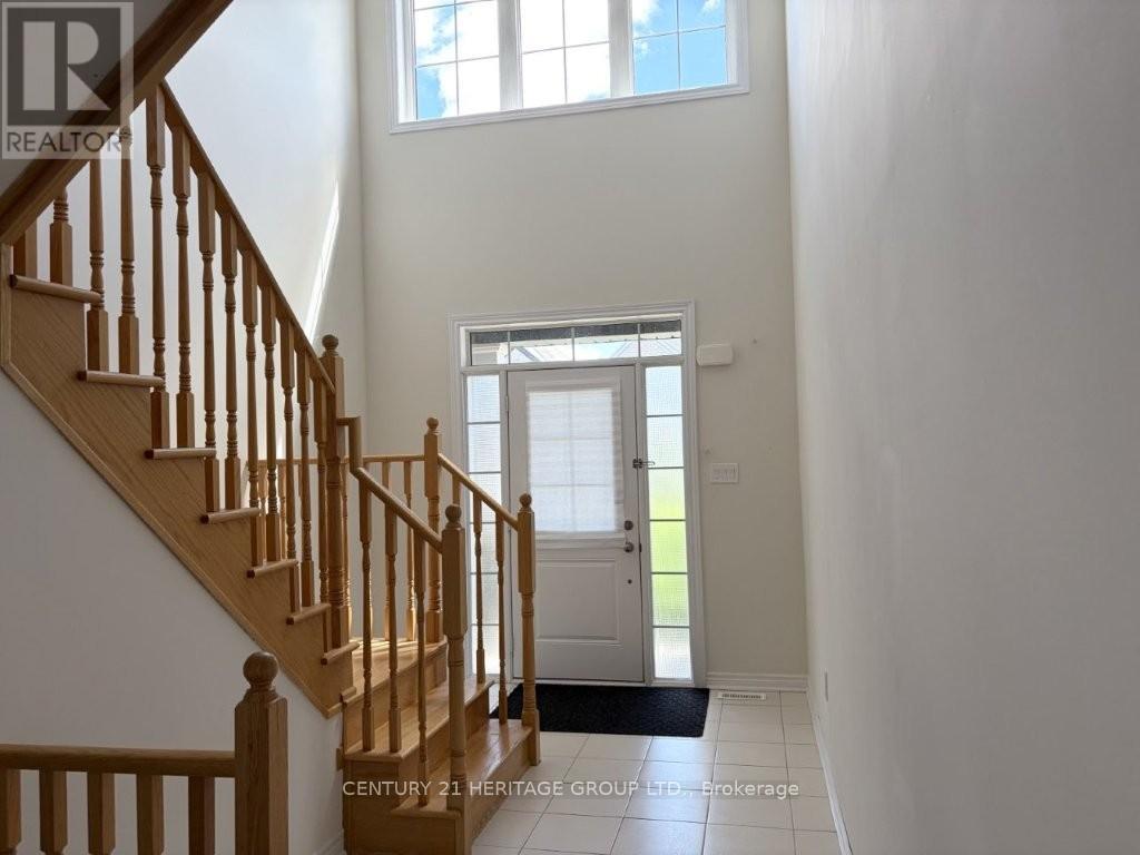 1449 Farrow Crescent, Innisfil, Ontario  L9S 0L6 - Photo 3 - N13449802