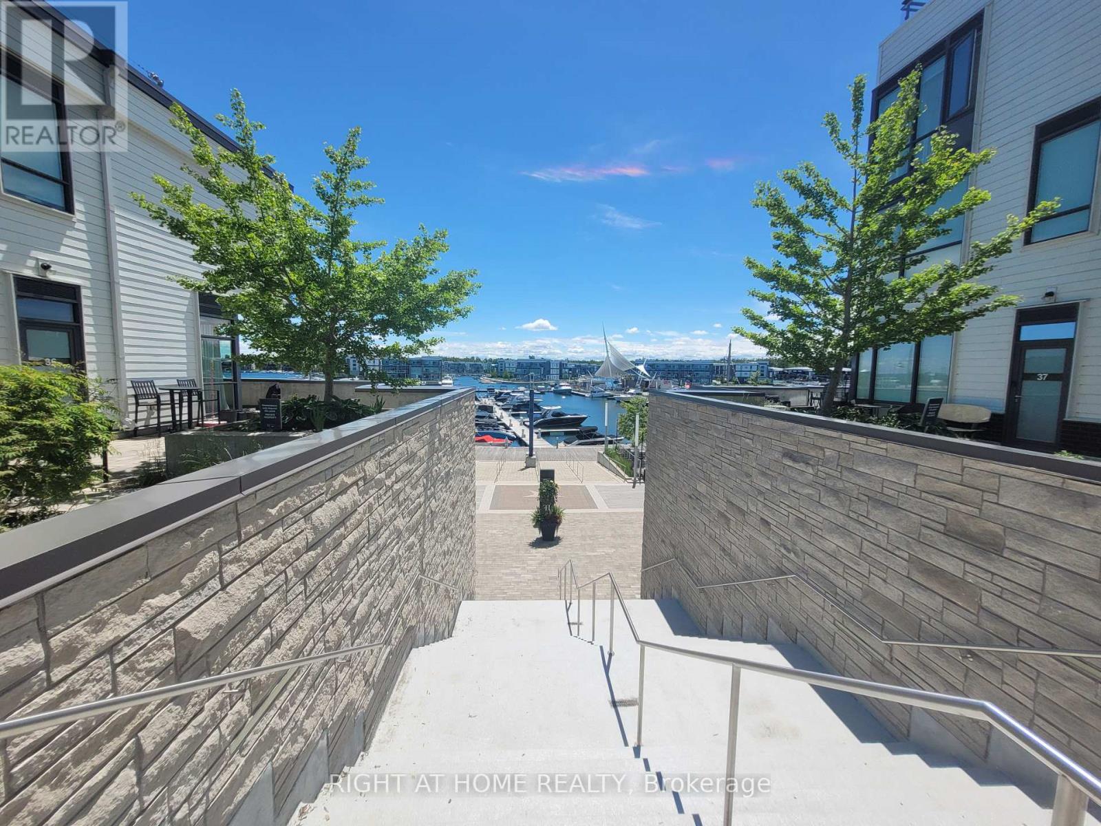 31 - 247 Broward Way, Innisfil, Ontario  L9S 0M1 - Photo 10 - N13449892