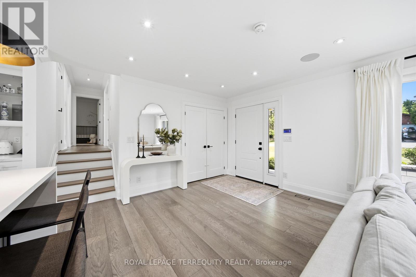 196 Dew Street, King, Ontario  L7B 1L1 - Photo 5 - N13449908