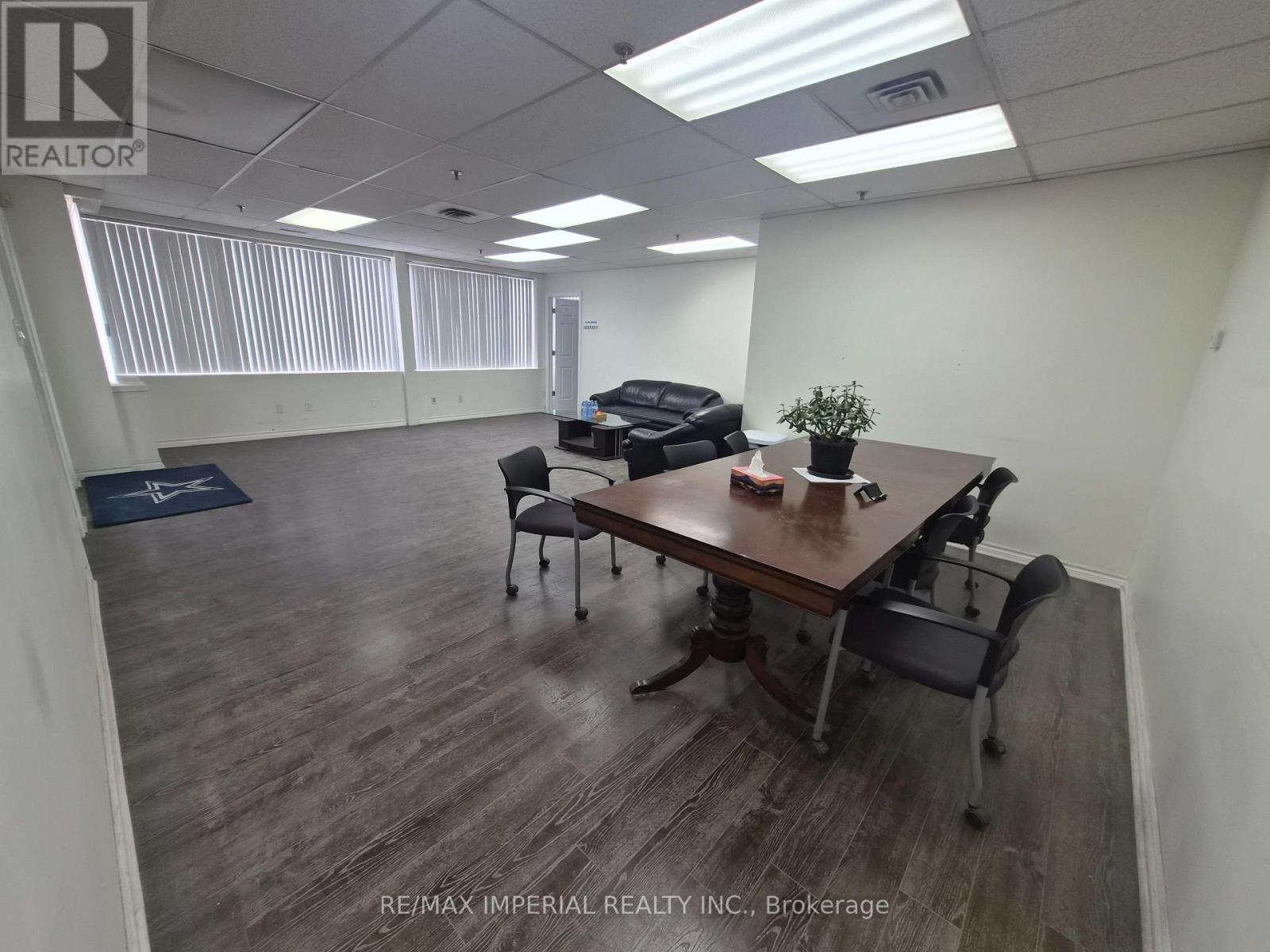 11 - 15 West Pearce Street, Richmond Hill, Ontario  L4B 1E3 - Photo 11 - N13449924