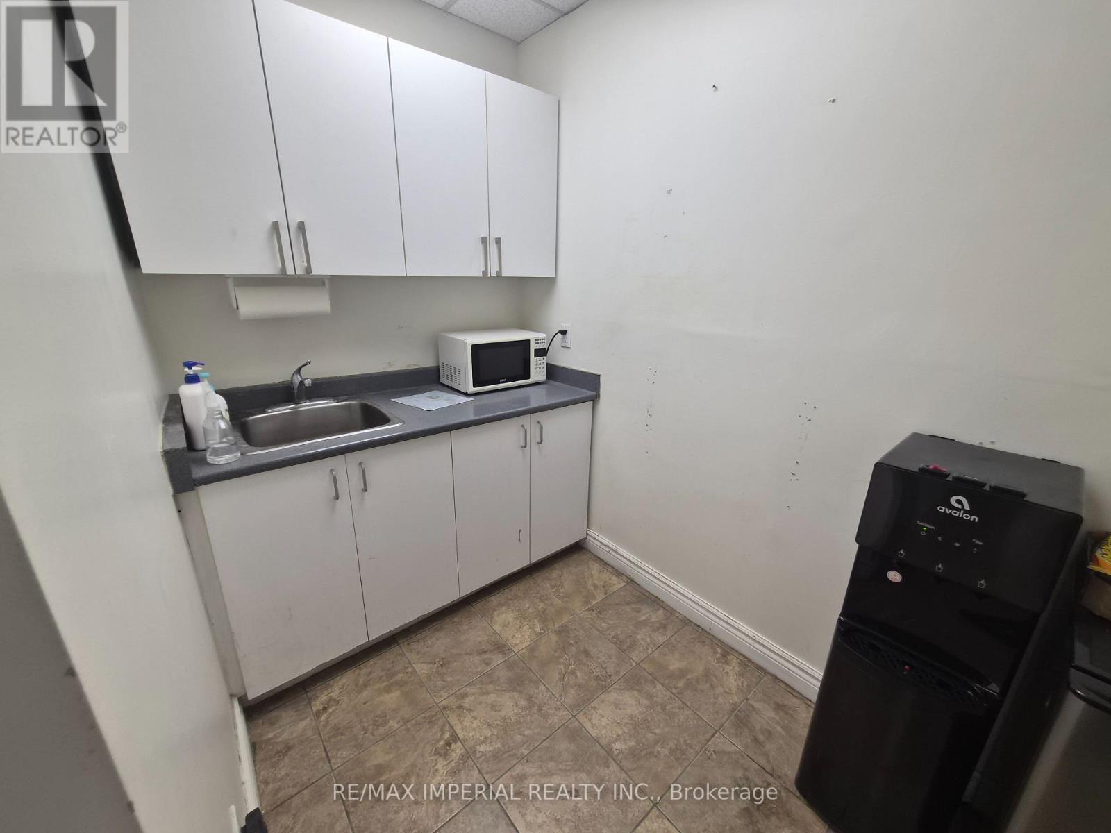11 - 15 West Pearce Street, Richmond Hill, Ontario  L4B 1E3 - Photo 12 - N13449924