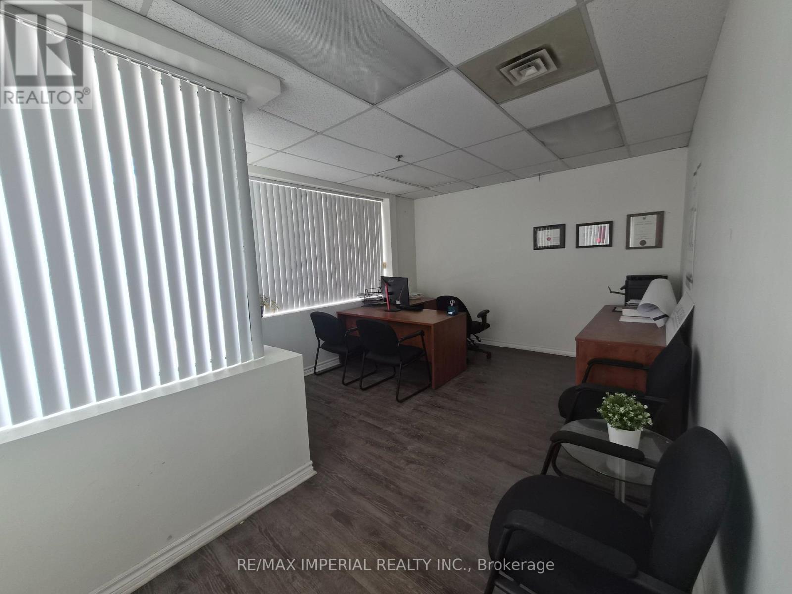 11 - 15 West Pearce Street, Richmond Hill, Ontario  L4B 1E3 - Photo 13 - N13449924