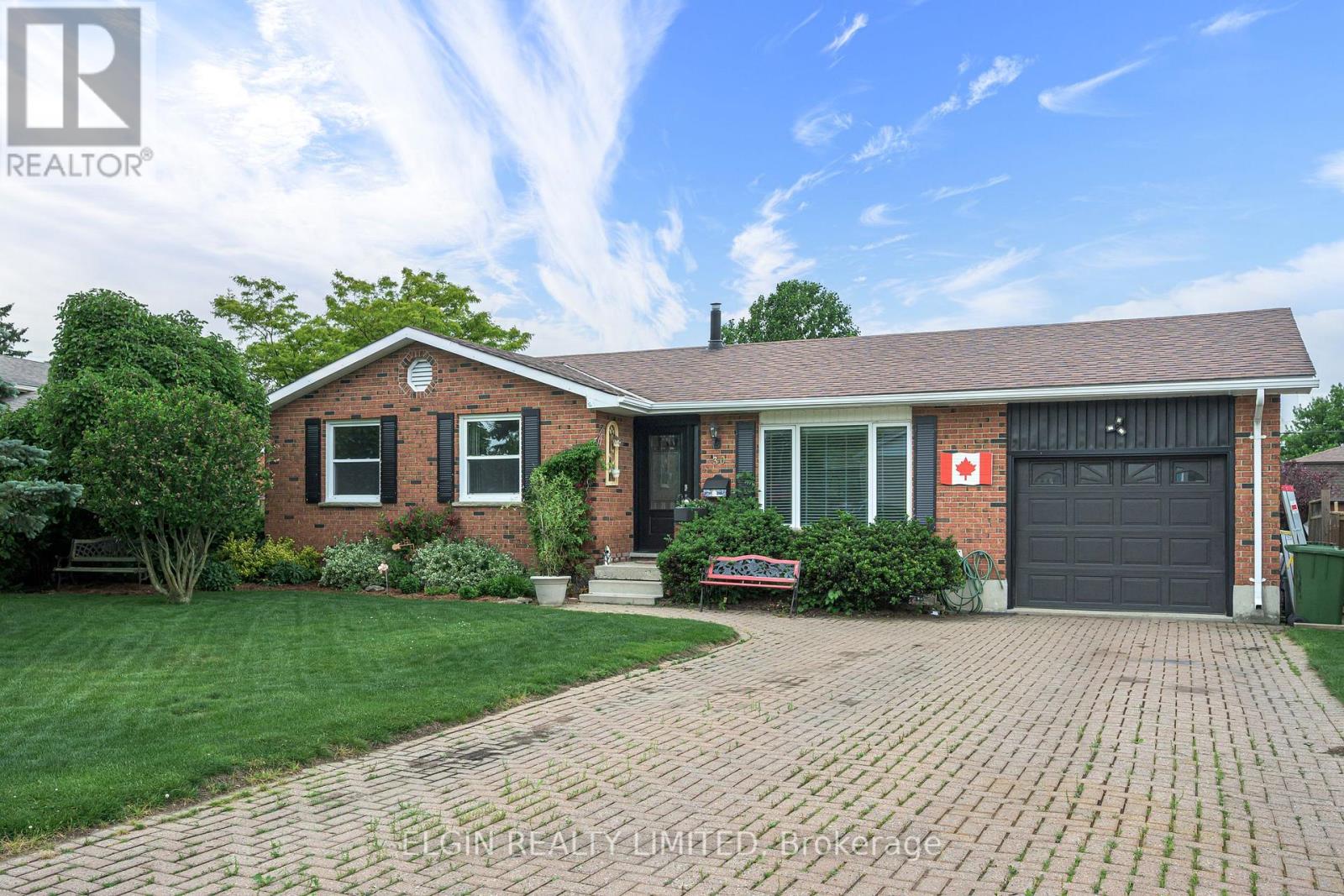 30 ERINLEA DRIVE, St. Thomas, Ontario