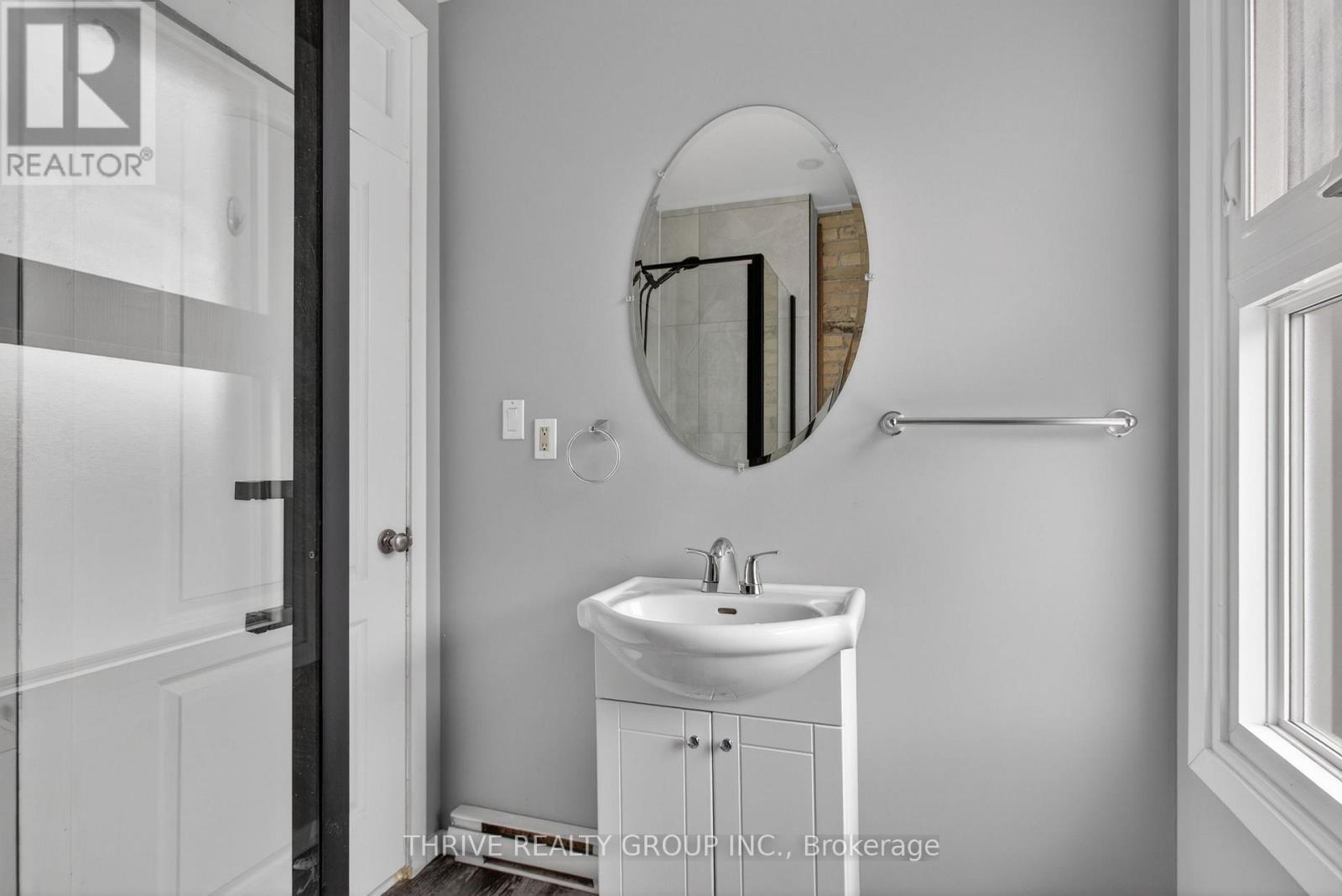 259 Clarence Street, London East, Ontario  N6B 2K2 - Photo 8 - X13450170