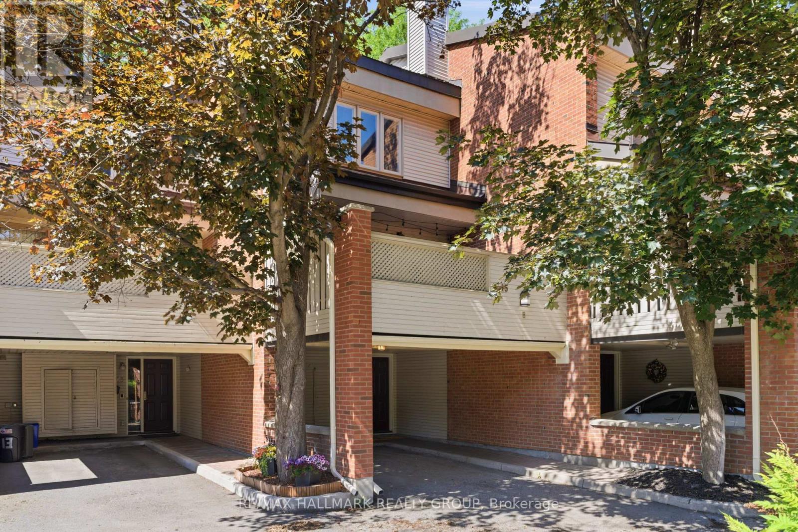 15 - 30 MONTCALM STREET, Ottawa, Ontario