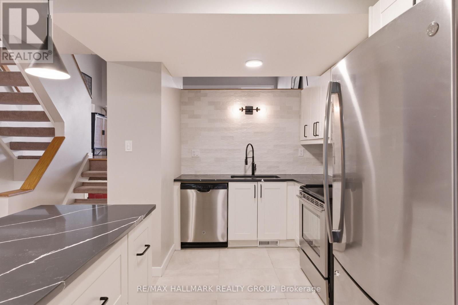 15 - 30 Montcalm Street, Ottawa, Ontario  K1S 0A3 - Photo 8 - X13450046