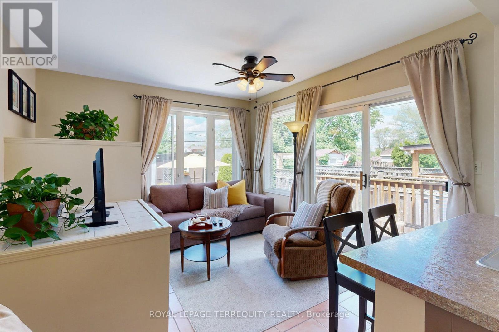92 Eileen Avenue, Toronto, Ontario  M6N 1V4 - Photo 16 - W13449598