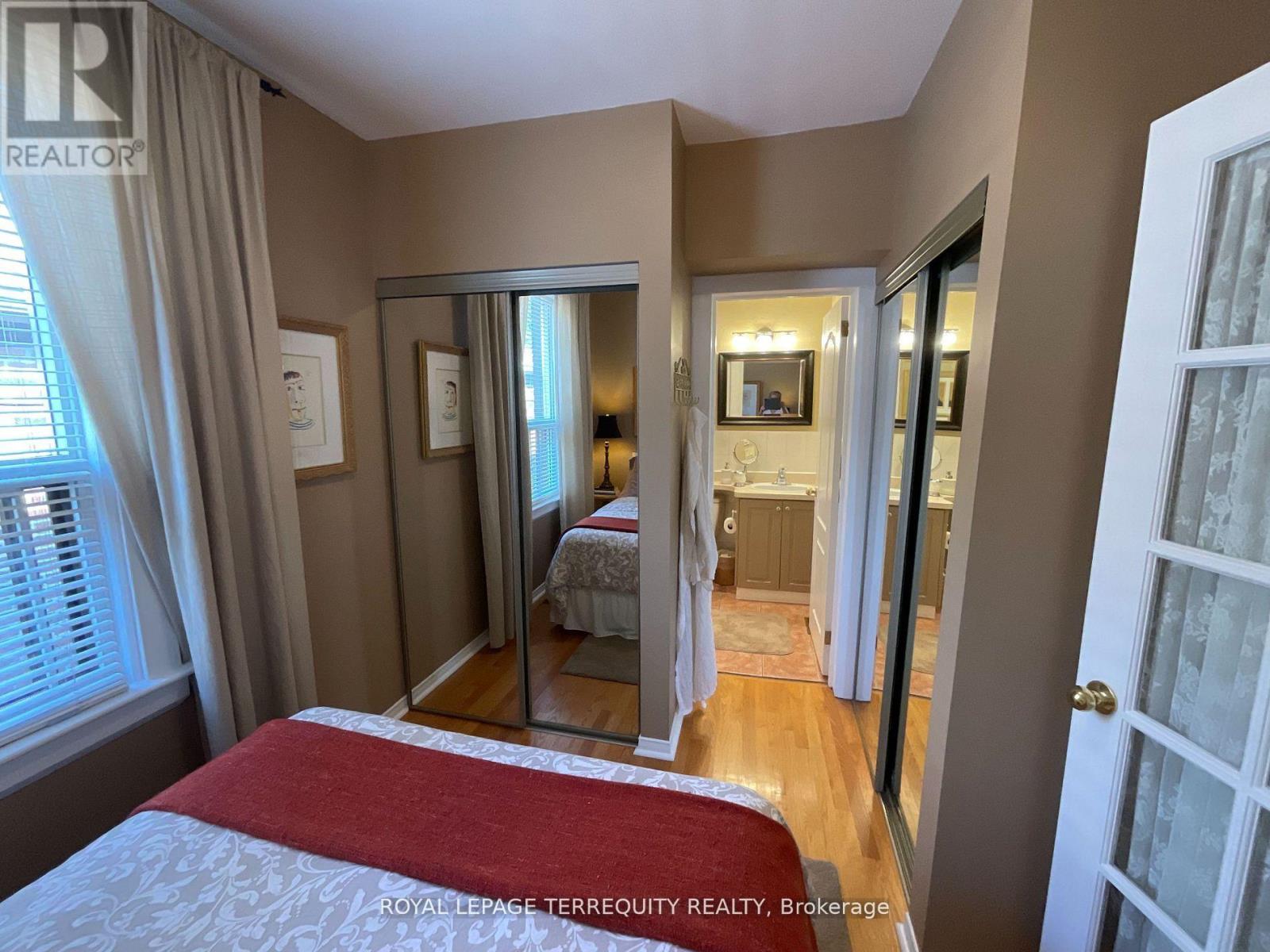 92 Eileen Avenue, Toronto, Ontario  M6N 1V4 - Photo 9 - W13449598