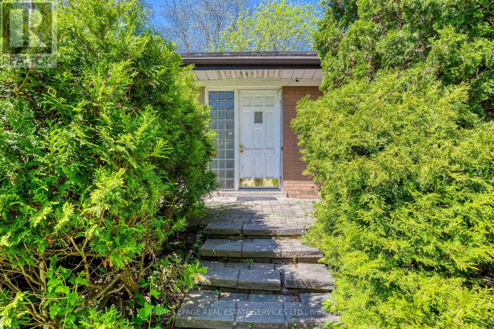 220 Woodhaven Park Drive, Oakville, Ontario  L6L 4K8 - Photo 22 - W13449632