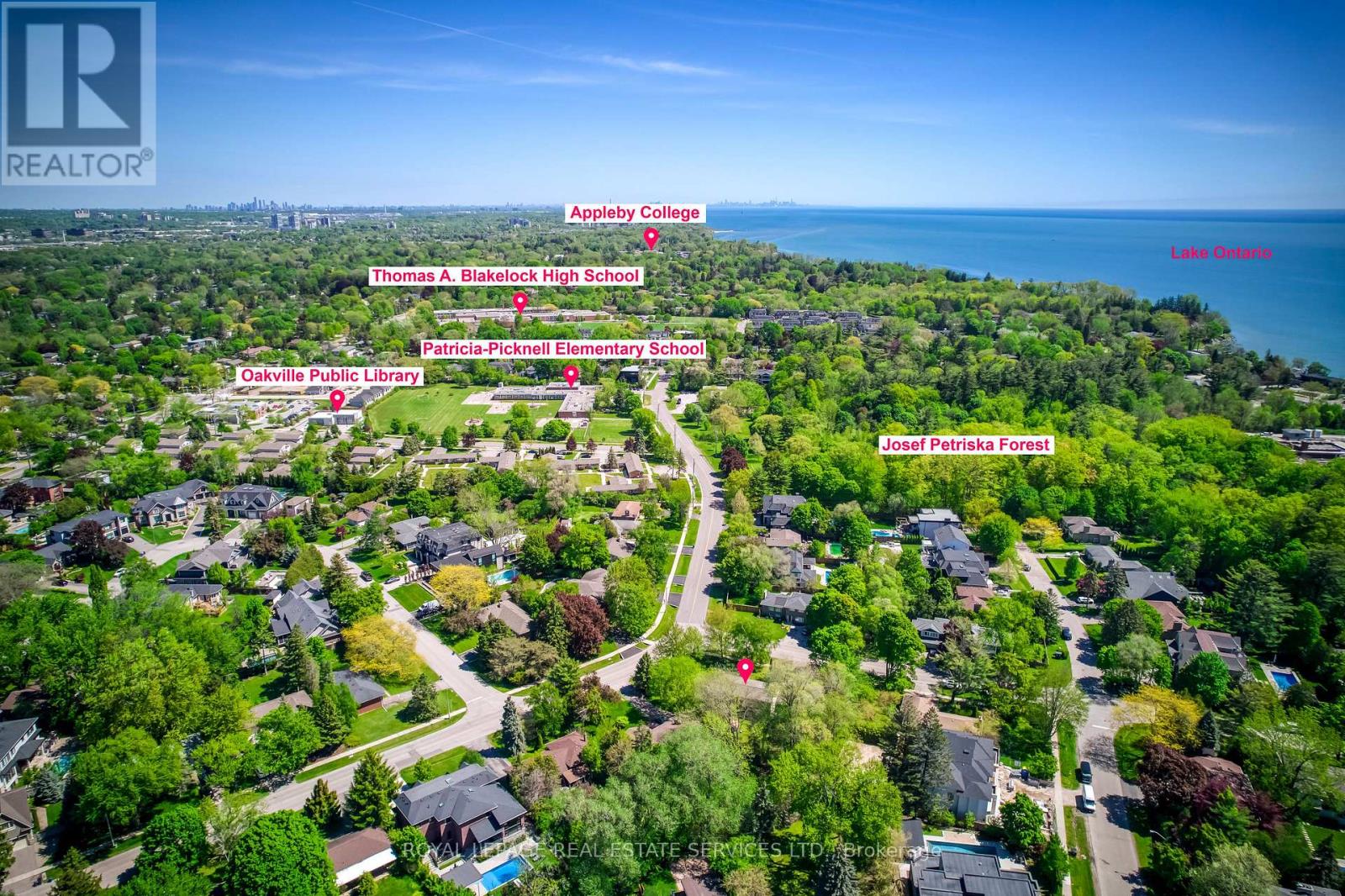 220 Woodhaven Park Drive, Oakville, Ontario  L6L 4K8 - Photo 9 - W13449632