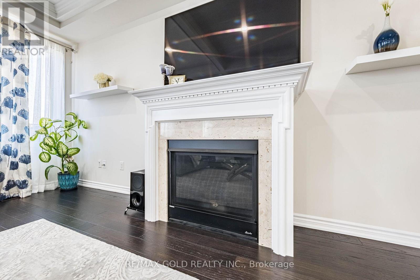 129 Bonnieglen Farm Boulevard, Caledon, Ontario  L7C 4B9 - Photo 11 - W13449720