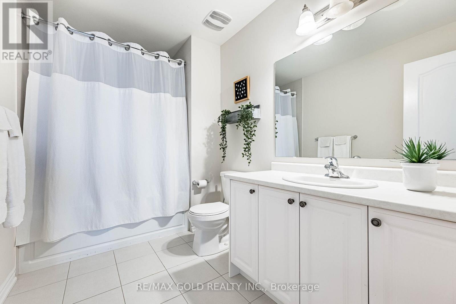 129 Bonnieglen Farm Boulevard, Caledon, Ontario  L7C 4B9 - Photo 31 - W13449720