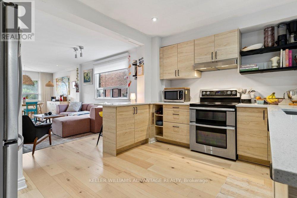 203 Blackthorn Avenue, Toronto, Ontario  M6N 3H7 - Photo 15 - W13449774