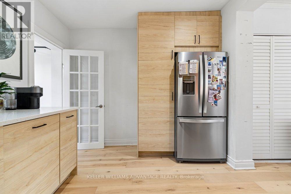 203 Blackthorn Avenue, Toronto, Ontario  M6N 3H7 - Photo 17 - W13449774