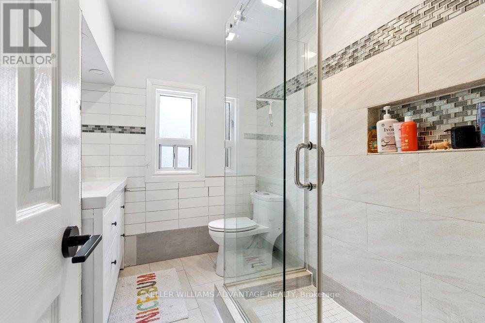 203 Blackthorn Avenue, Toronto, Ontario  M6N 3H7 - Photo 25 - W13449774