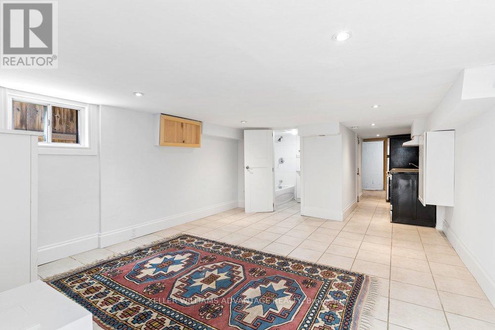 203 Blackthorn Avenue, Toronto, Ontario  M6N 3H7 - Photo 38 - W13449774