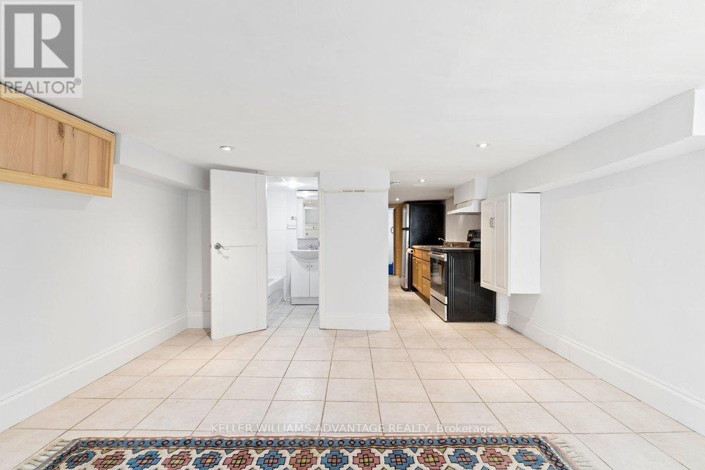203 Blackthorn Avenue, Toronto, Ontario  M6N 3H7 - Photo 39 - W13449774