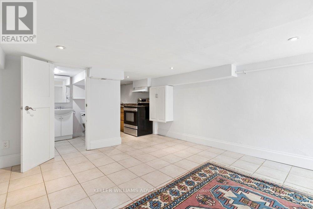 203 Blackthorn Avenue, Toronto, Ontario  M6N 3H7 - Photo 40 - W13449774