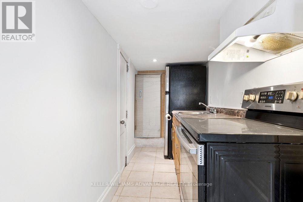 203 Blackthorn Avenue, Toronto, Ontario  M6N 3H7 - Photo 42 - W13449774