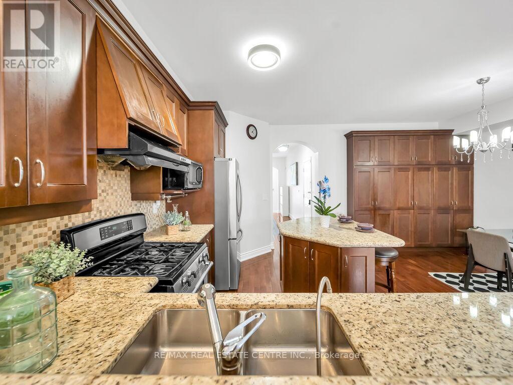 198 Duskywing Way, Oakville, Ontario  L6L 6X4 - Photo 20 - W13449780