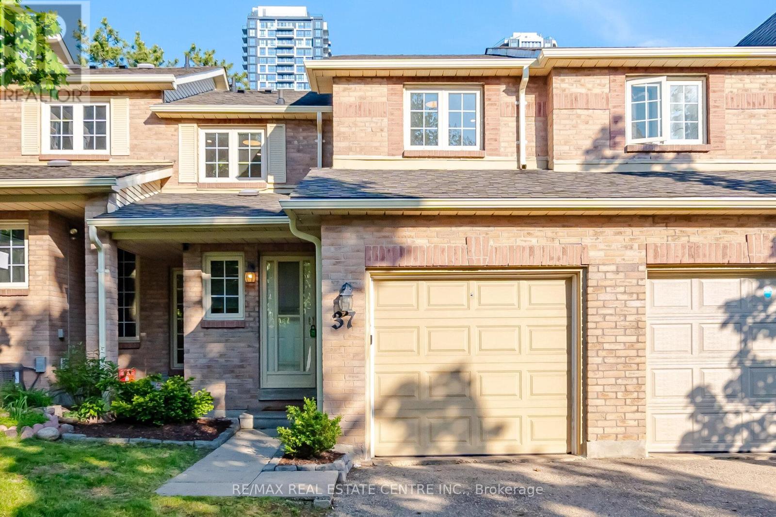 37 - 35 Ceremonial Drive, Mississauga, Ontario  L5R 3G6 - Photo 2 - W13449820