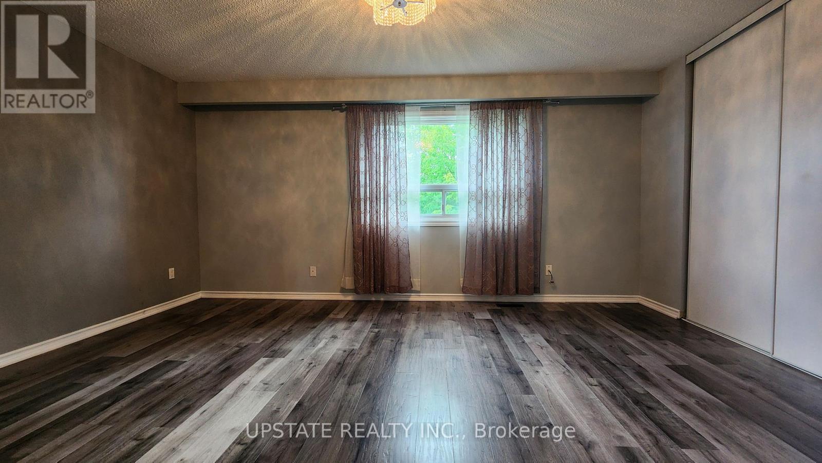 217 Kingswood Drive, Brampton, Ontario  L6V 3B2 - Photo 12 - W13449832