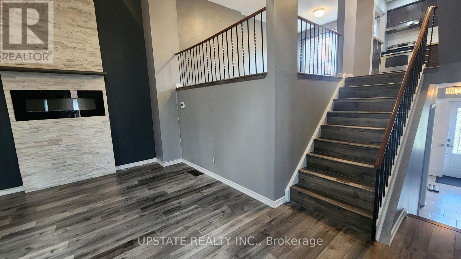217 Kingswood Drive, Brampton, Ontario  L6V 3B2 - Photo 5 - W13449832
