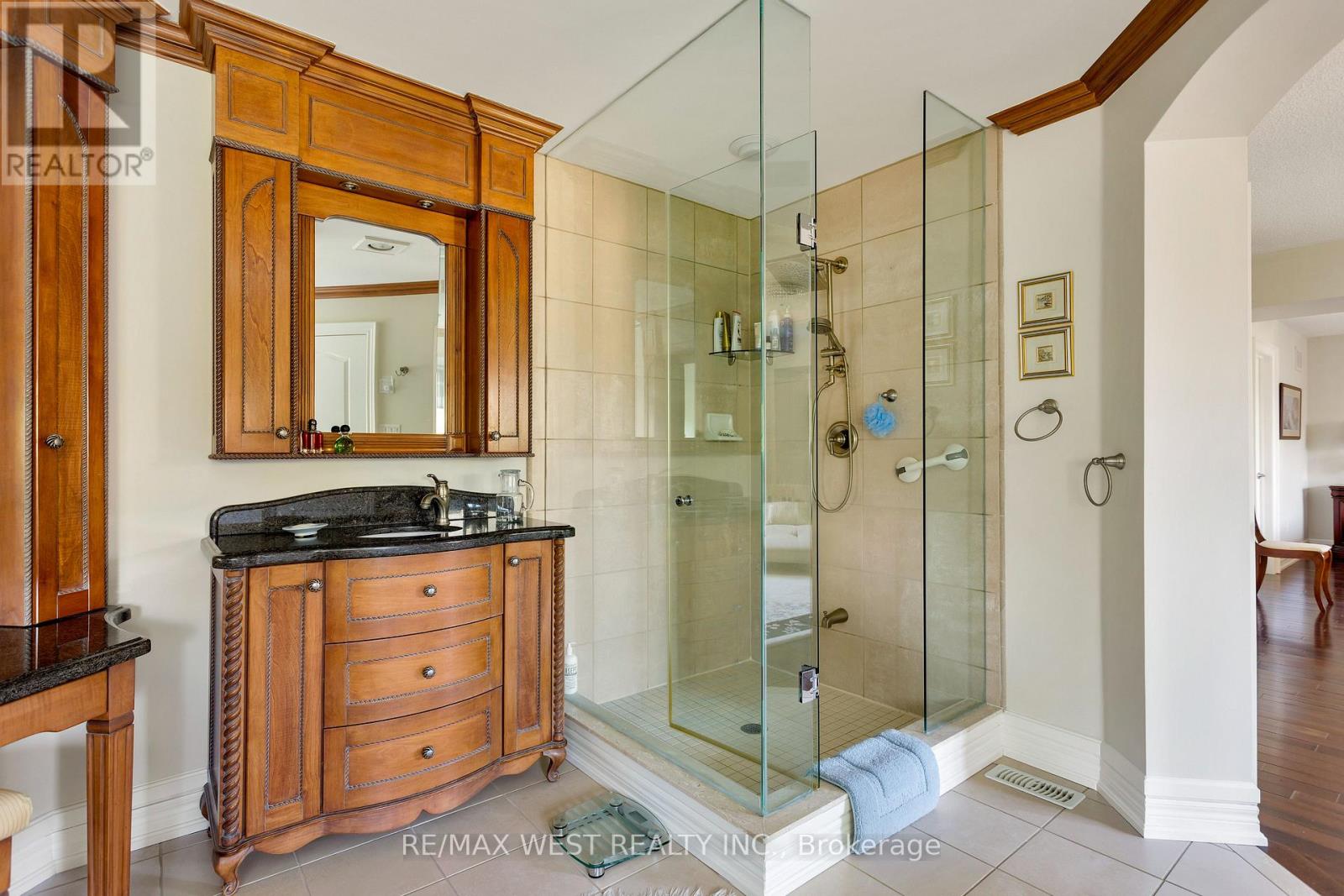 3338 Fox Run Circle, Oakville, Ontario  L6L 6W4 - Photo 20 - W13449834