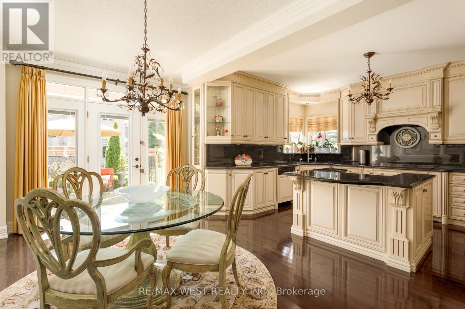 3338 Fox Run Circle, Oakville, Ontario  L6L 6W4 - Photo 7 - W13449834
